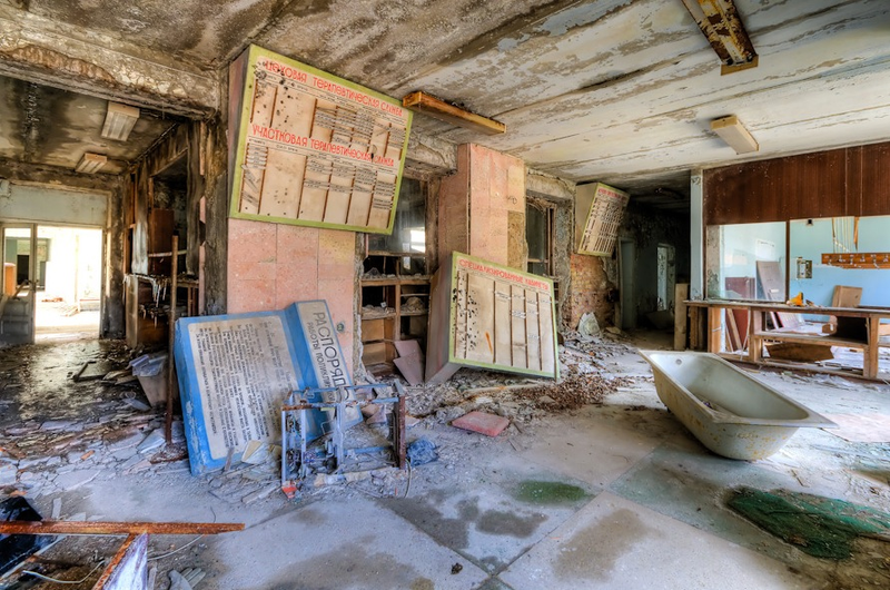 Illustration for article titled The Decaying Remains of Abandoned Hospitals